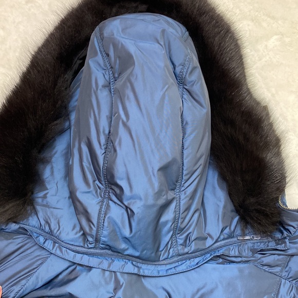 1 Madison Luxe Outerwear Navy Blue Jacket Size M Fox Fur - Picture 2 of 8